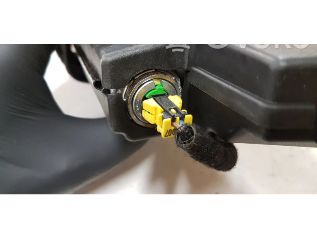 Подушка безопасности в сиденье 30740626, 600987900   Volvo V70