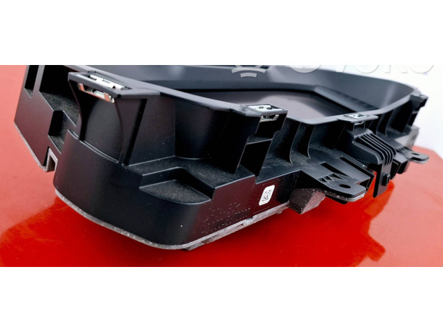 Панель приборов 5E3920774 Skoda Octavia Mk4