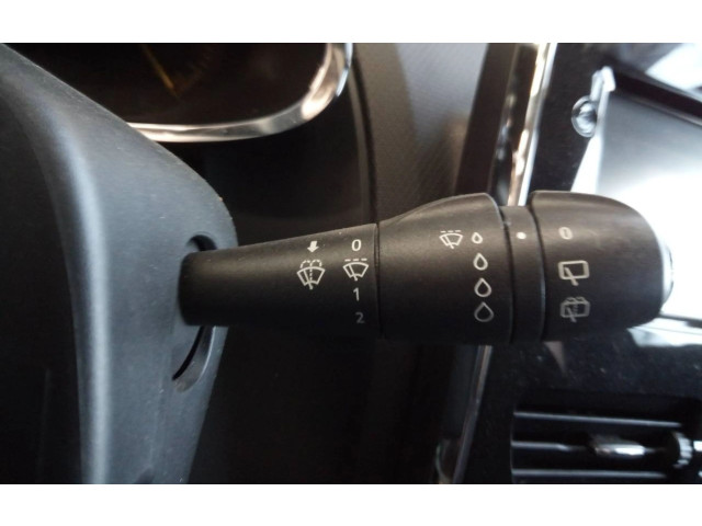 Ручка стеклоочистителей Renault Clio IV