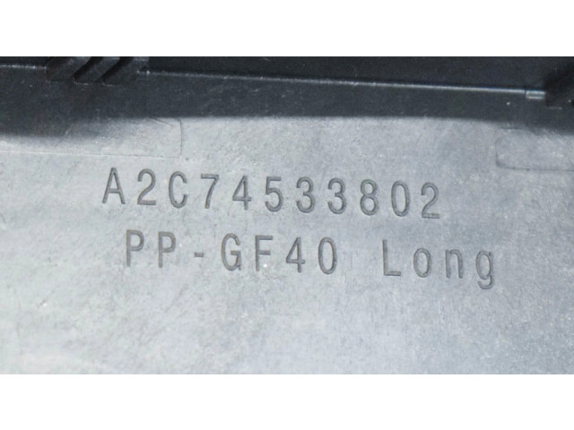 Передний держатель бампера