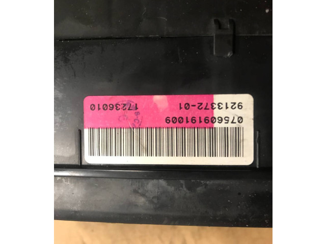 Pojistková skříňka 9213372, 075609191009 Mini One - Cooper Clubman R55 2010