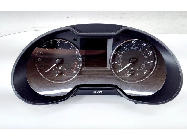 Панель приборов 5E0920931   Skoda Octavia Mk3 (5E)       