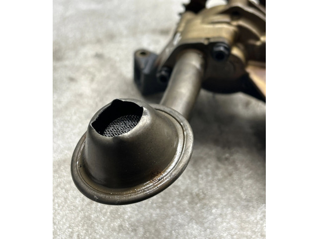 Масляный насос 06A115105B Volkswagen Golf IV