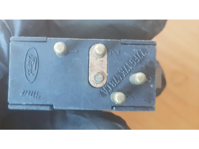 Переключатель дворников 77FG17K478CA Ford Fiesta