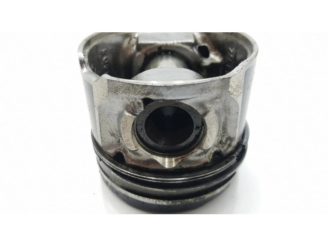 Píst 1455691, 7M5Q6110AA   Ford Focus C-MAX  pro benzínový motor 1.6  