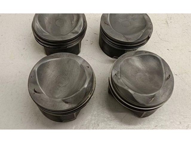  Поршень    Audi A3 S3 8P  