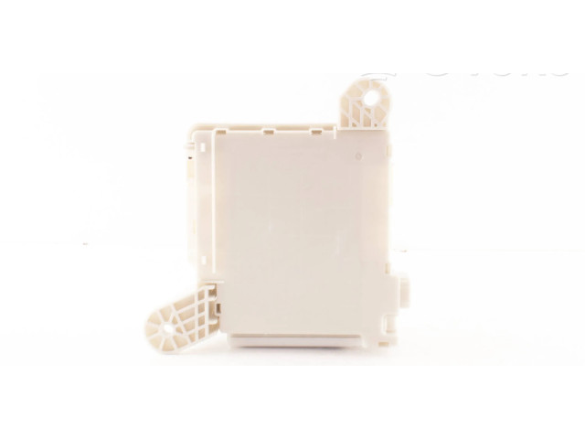   Pojistková skříňka 8267030350B, 82670-30350   Lexus GS 250 350 300H 450H 2014