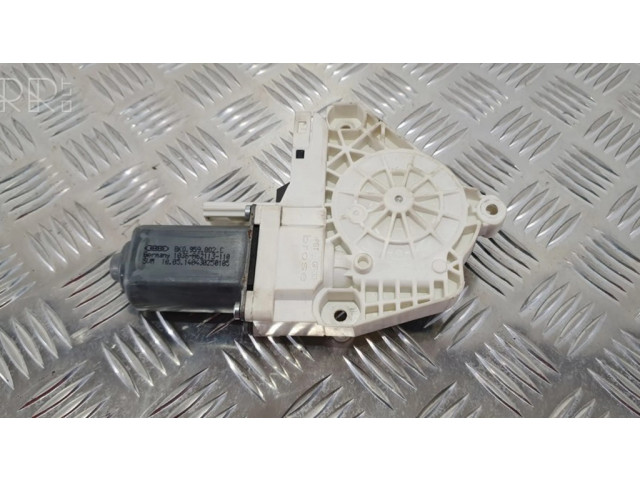 Передний двигатель механизма для подъема окон