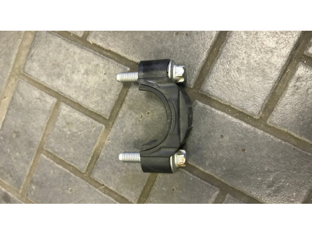 Другая деталь отсека двигателя