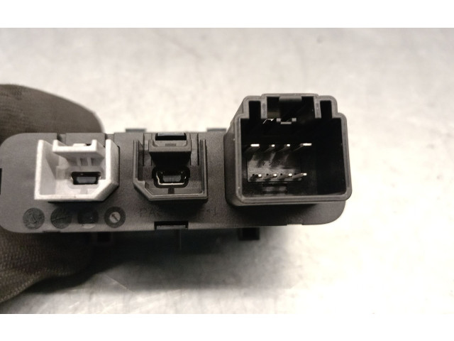 Блок управления 7357160900, MOPAR Fiat 500L