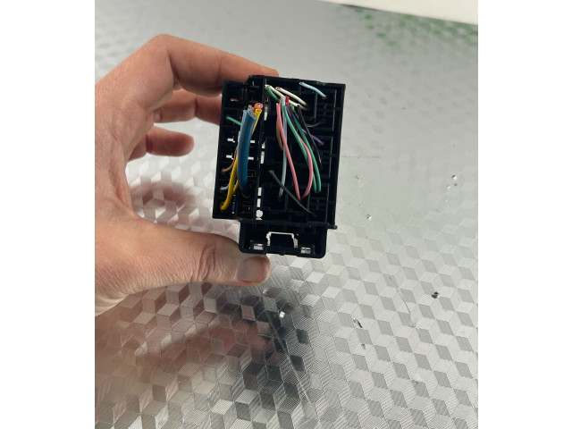 Блок предохранителей    Honda HR-V    