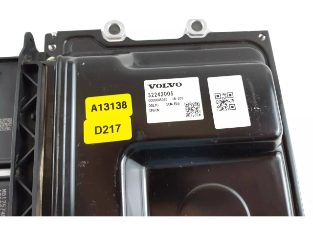 Блок управления двигателя 32242005, 0000045065   Volvo XC90