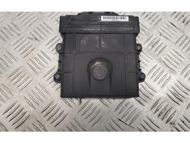 Блок управления коробкой передач 0280800104 Audi 100 200 5000 C3