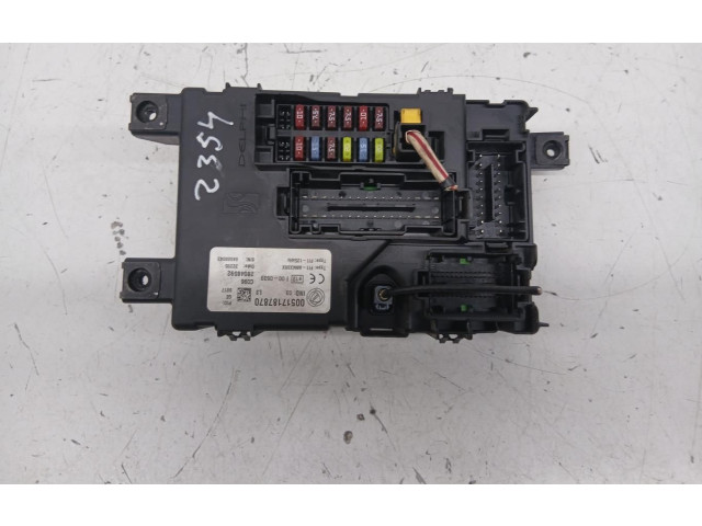   Pojistková skříňka 00517187870   Fiat Punto (199) 2006