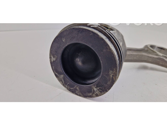 Píst 059CB, DHX   Audi Q7 4M     