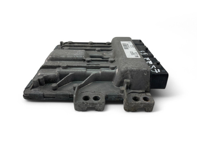 Блок управления двигателем Блок управления 237101384S, 237107137R Dacia Duster