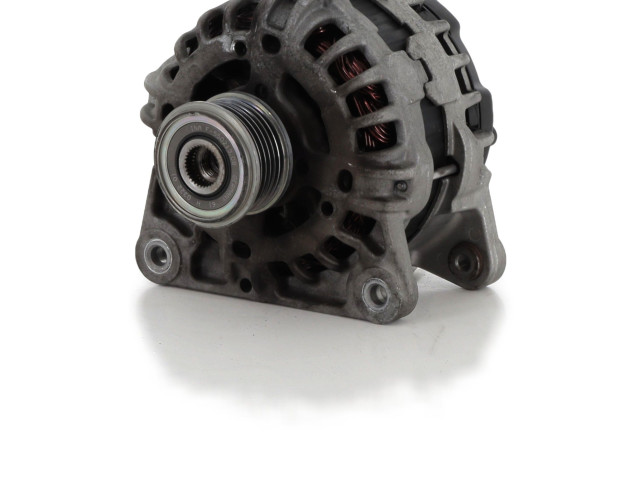 Генератор 231002949R Dacia Lodgy