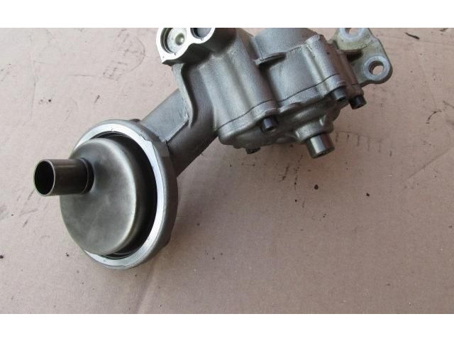 Čerpadlo oleje    Audi A8 S8 D3 4E   