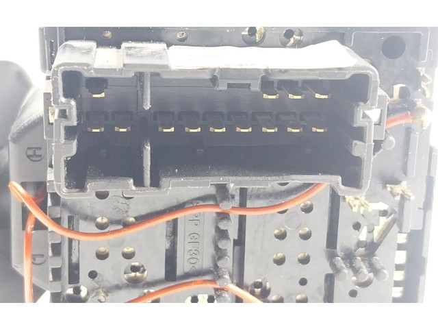 Ручка стеклоочистителей 8201168008, 255670754R Dacia Duster II