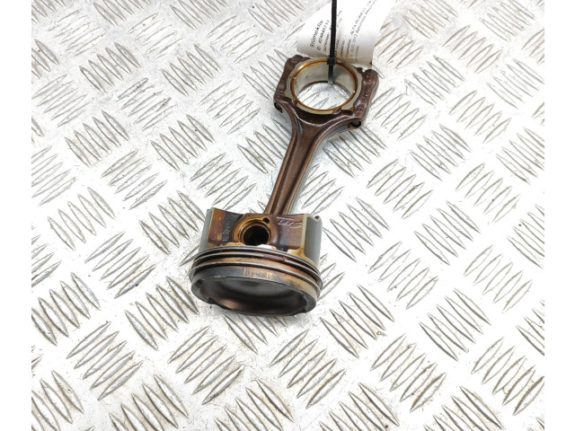  Поршень 940 A2.000 55269058, 55232072  Alfa Romeo Giulietta  