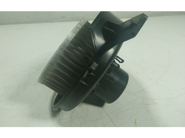 Вентилятор печки    6R1819015A, 6R1819015A   Skoda Fabia Mk3 (NJ)