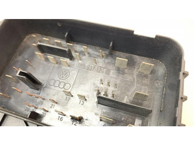 Блок предохранителей 1K0937124H, 015345021 Audi A3 S3 8P