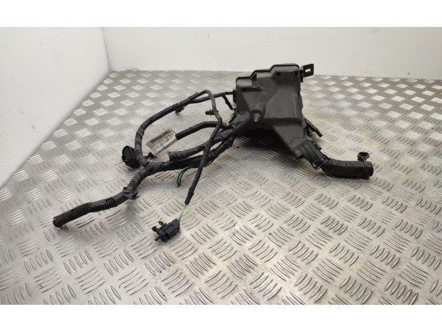 Блок предохранителей AV1T14K012GLD Ford B-MAX