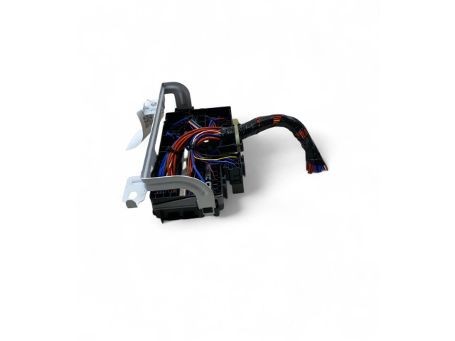 Блок предохранителей 31384034   Volvo XC90    