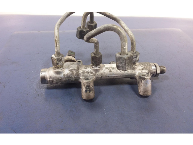 Топливная рампа    Audi A7 S7 4G   для двигателя CGQB