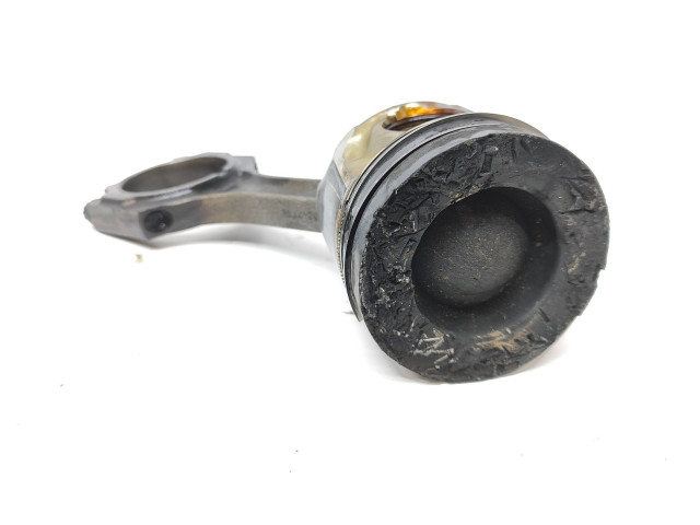 Píst 0217739 Toyota Land Cruiser (J200)