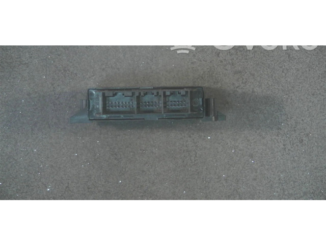 Блок управления    Volvo V70