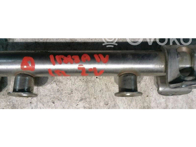 Vstřikovací lišta 04E133320D Seat Ibiza IV (6J,6P)