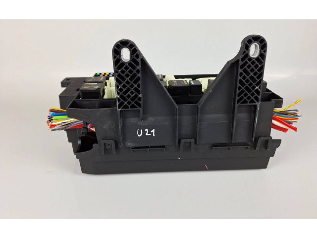 Блок предохранителей GX7314C445AA Jaguar XE