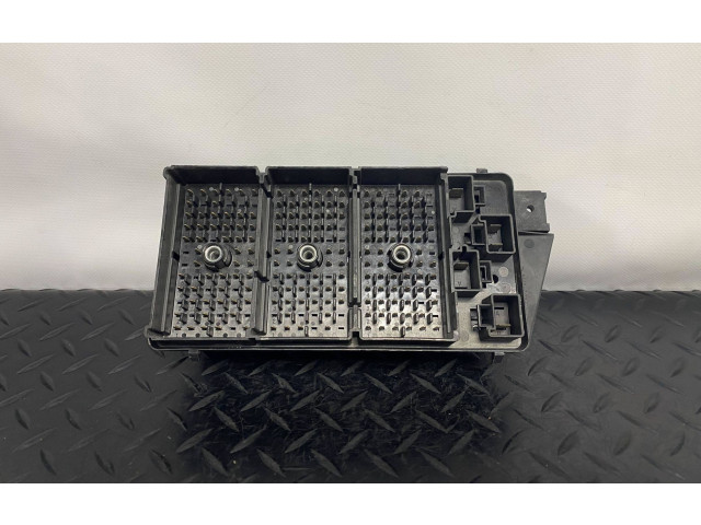 Pojistková skříňka 12161089 Chevrolet Corvette 2000