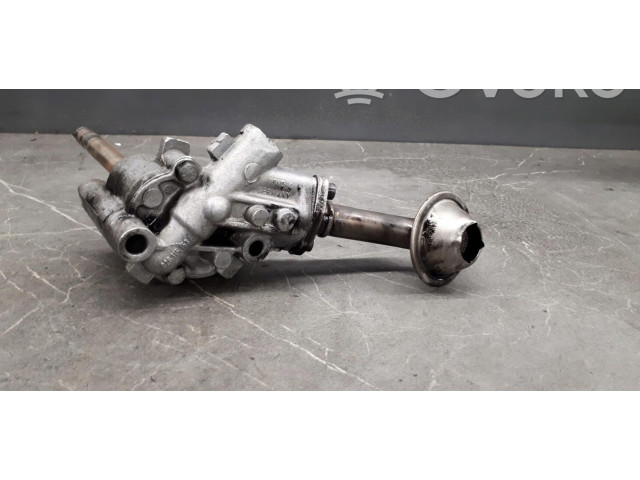 Масляный насос   026115153a  Volkswagen PASSAT B5 