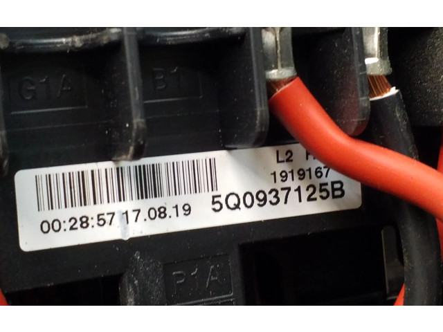 Блок предохранителей 5Q0907361D, 5Q0937125B Skoda Octavia Mk3 (5E)