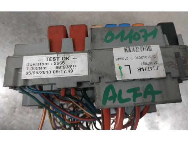 Блок предохранителей 51849424 Alfa Romeo Giulietta