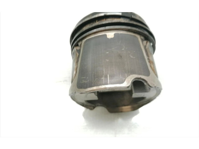 Píst Nissan Qashqai+2