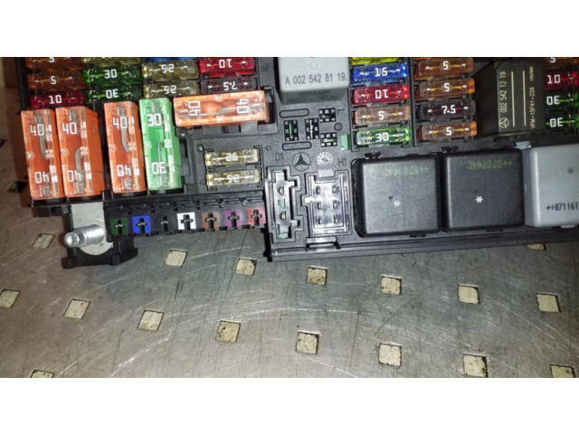 Pojistková skříňka A1645402372, YAP2723706 Mercedes-Benz ML W164 2007