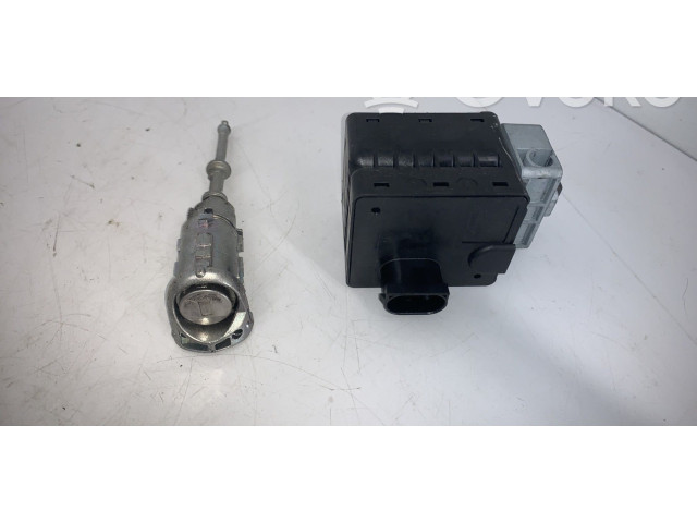 Комплект блоков управления 237109184R   Renault Clio IV