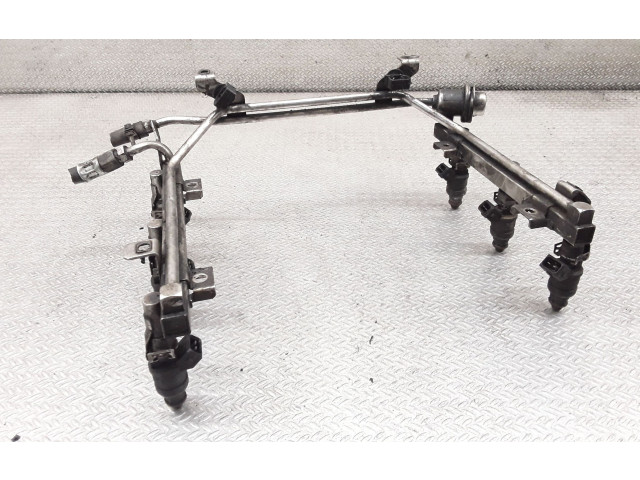 Vstřikovací lišta 078133551AC Audi A6 S6 C5 4B -