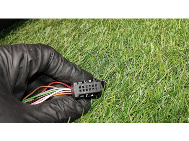 Zpětné zrcátko pravé BMW 7 E38 1995 8165122, 71648S