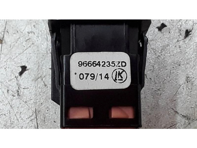 Включатель открытия топливного бака