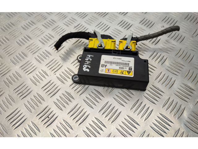 Блок подушек безопасности 13576859   Opel Meriva B