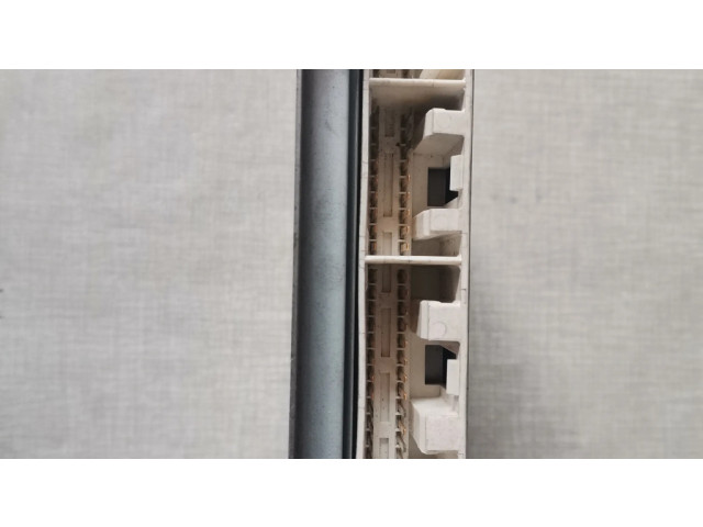 Блок управления двигателем Блок управления 0797001923, 6FE6ED Mazda 626