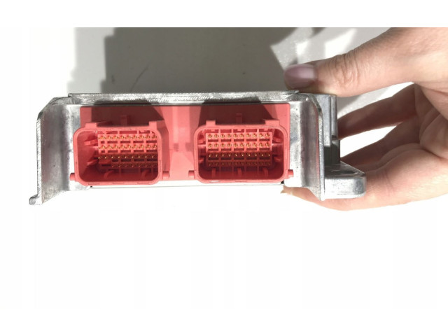 Řídící jednotka    Tesla Model S 2008