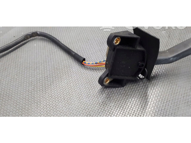 Ручка стеклоочистителей 1363017 Volvo 740