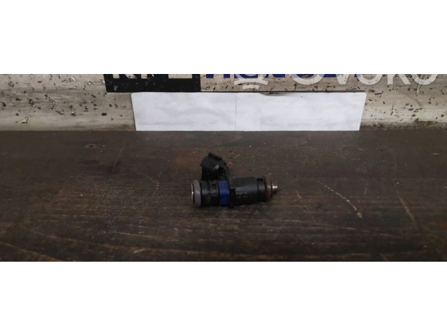 Форсунка 04E906031H, 04E906031H Skoda Fabia Mk3 (NJ) CHYA