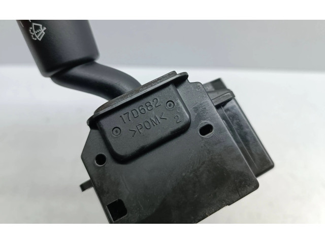 Ручка стеклоочистителей 17D682 Mazda 3 I