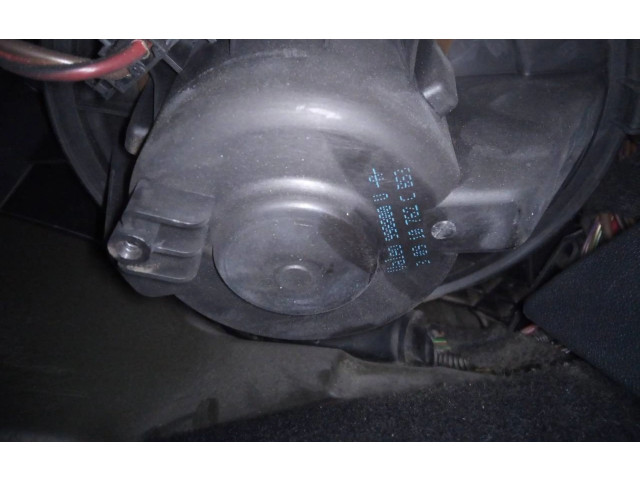 Вентилятор печки 30910762C, 998800U Skoda Octavia Mk2 (1Z)